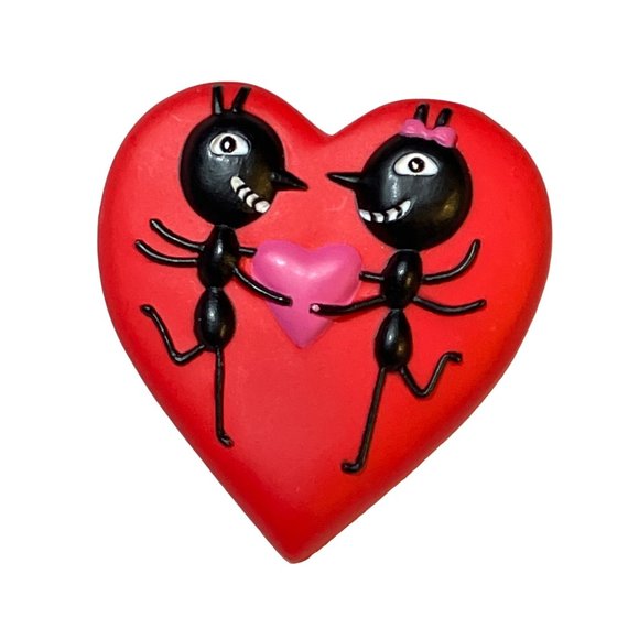 HALLMARK RED HEART LOVE BUGS VALENTINE LAPEL PIN - Picture 1 of 6